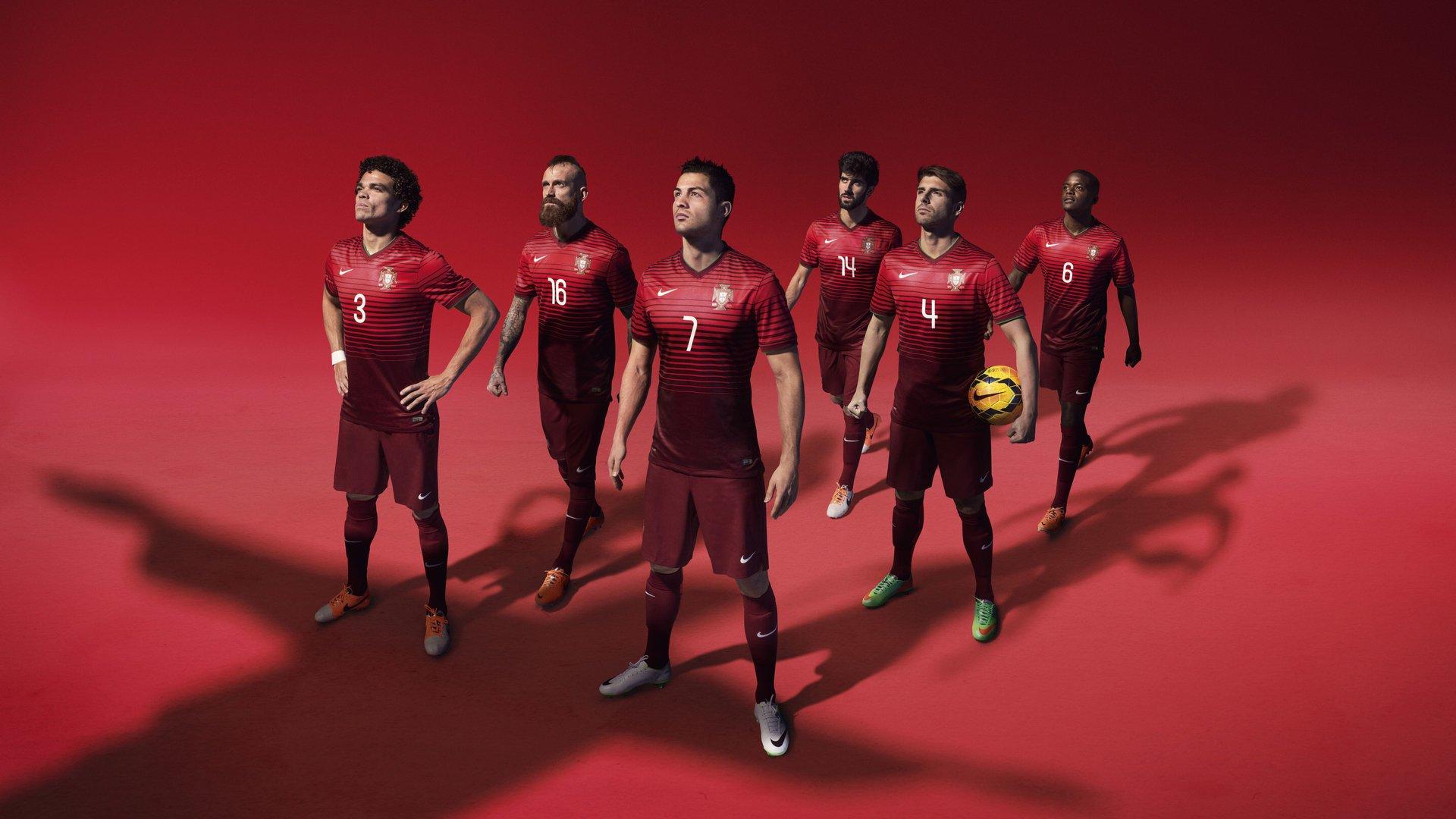 中国游泳队闪耀世锦赛，斩获多枚金牌创历史佳绩