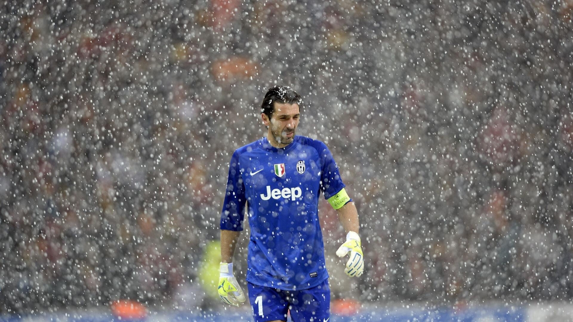 电竞世界杯盛大开幕 全球顶尖战队争夺荣耀